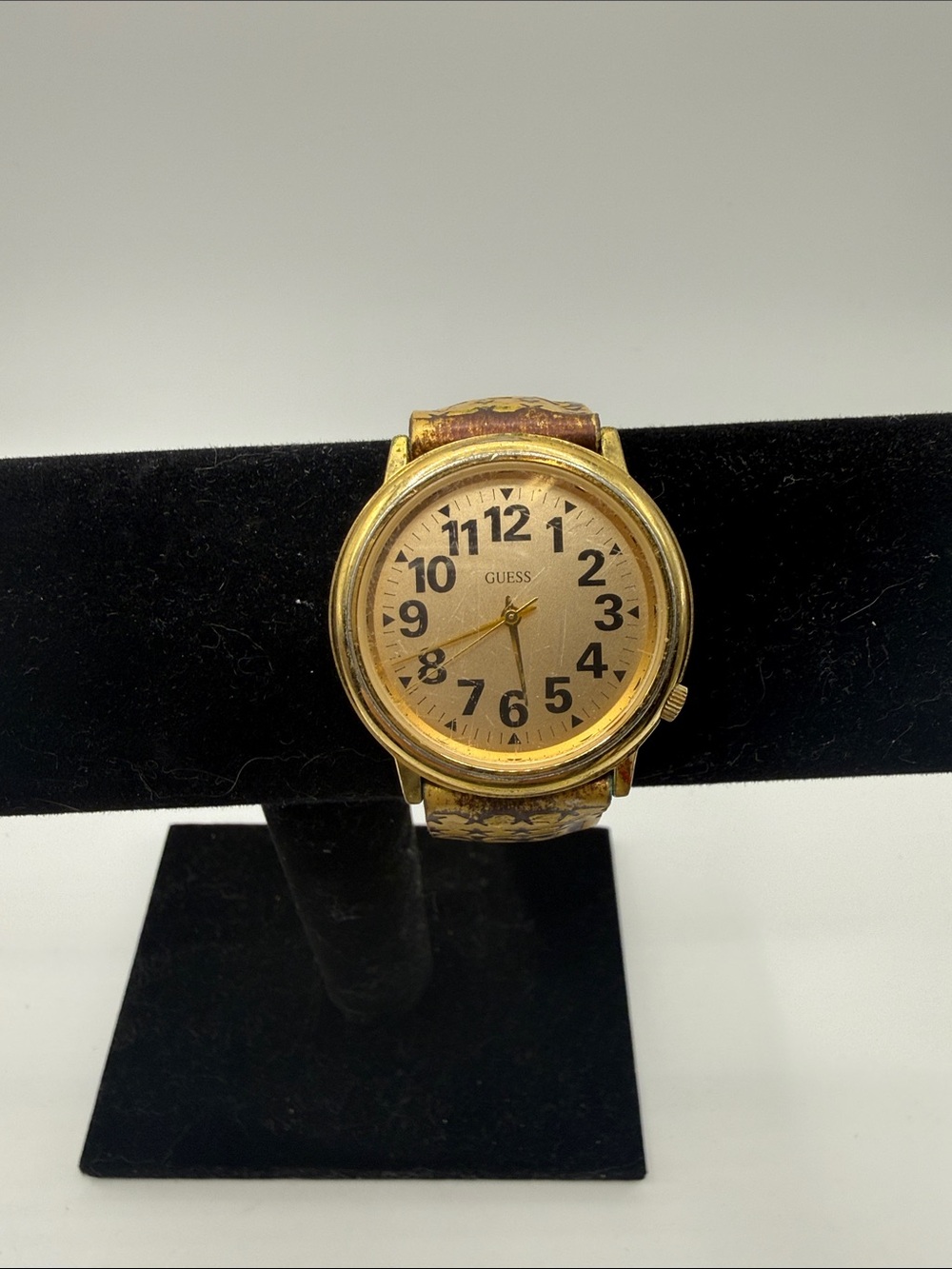 GUESS Gold Dial Watch with Brown Patterned Leather Strap vintage 90s